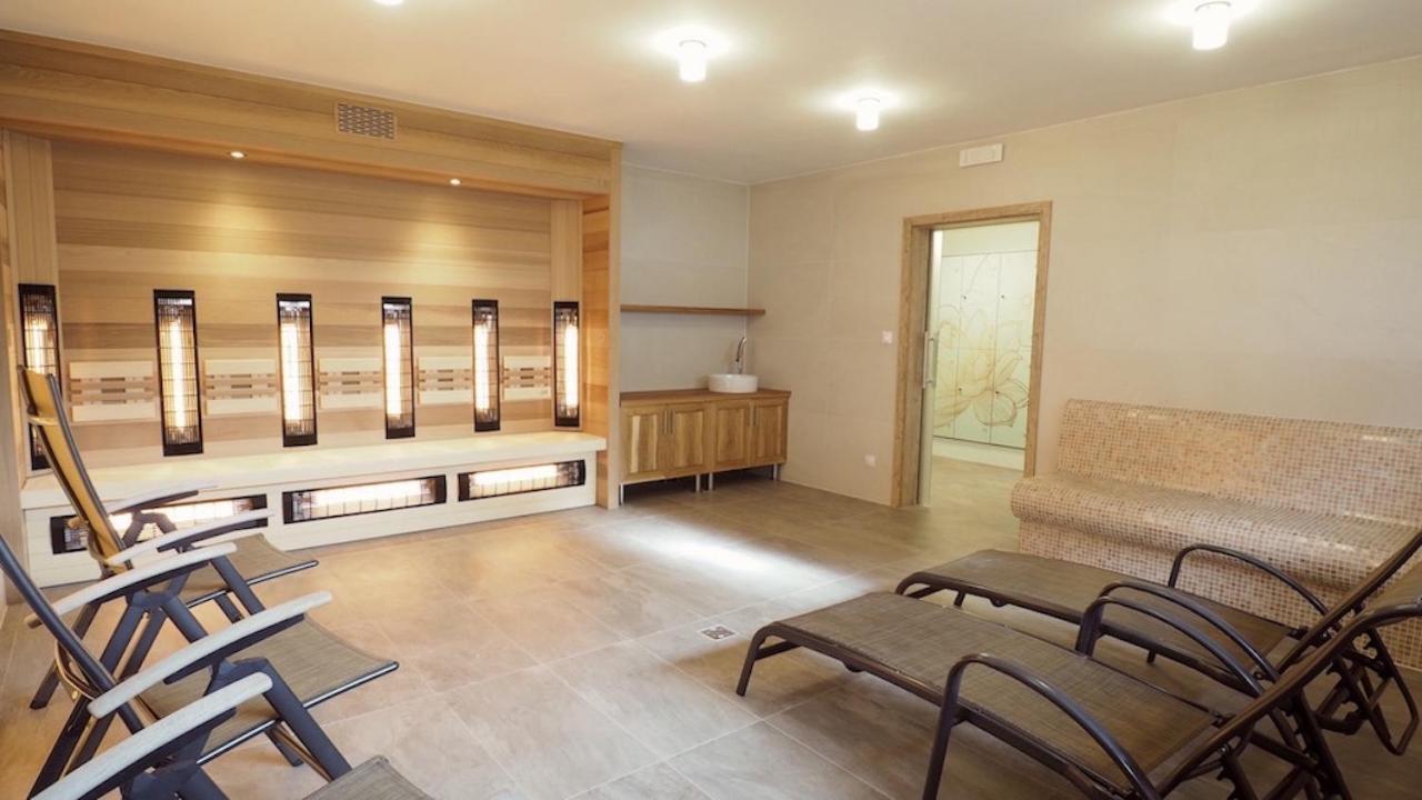 Boží Dar Apartmany Chajdovka מראה חיצוני תמונה